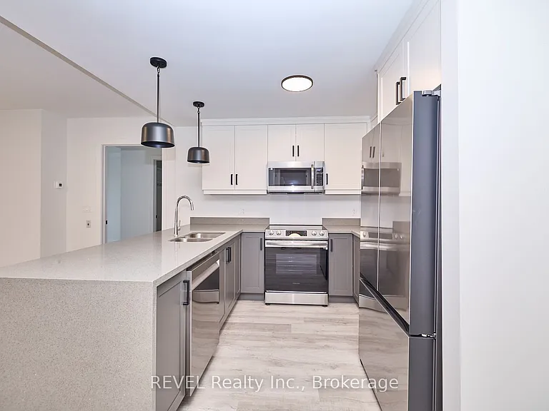 300 B 4th Ave #503 — Photo 2