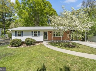 6125 Bardu Ave, Springfield, VA 22152