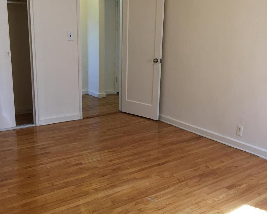 1st image of 19655 69th Ave