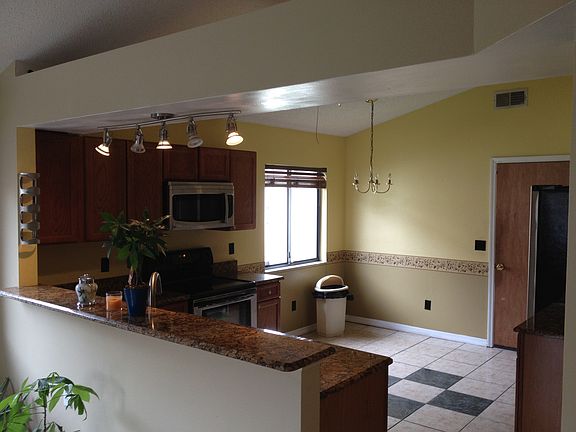 3rd image of 102 River Isle Dr