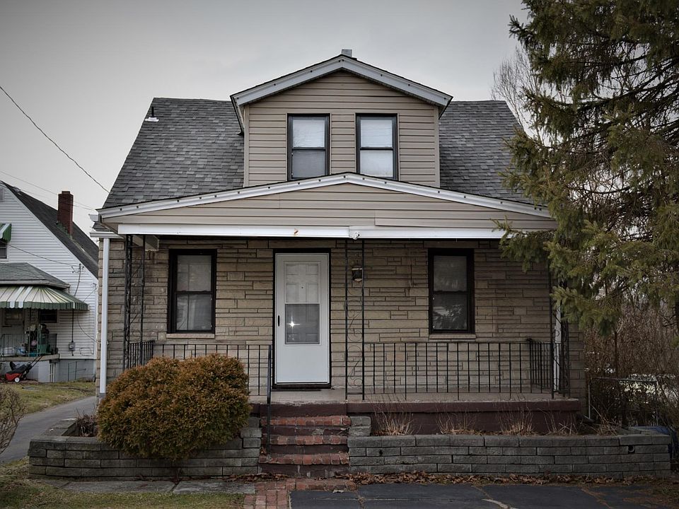 Welcome to 37 Lind Way, Scott Township!