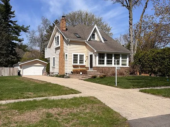 15965 Whitby St, Livonia, MI 48154