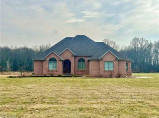 4039 Selkirk Bush Rd, Newton Falls, OH 44444