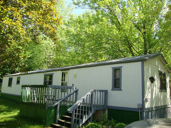 2nd image of 9377 Circle Dr