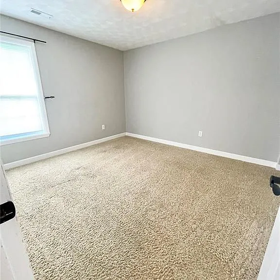 805 Bluff Ridge Ln — Photo 14