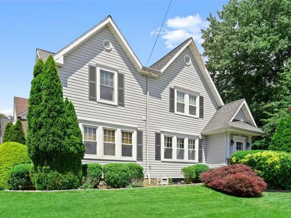 2 Erroll Place, New Rochelle, NY 10804