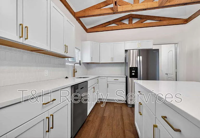 210 N Keystone Ave — Photo 14