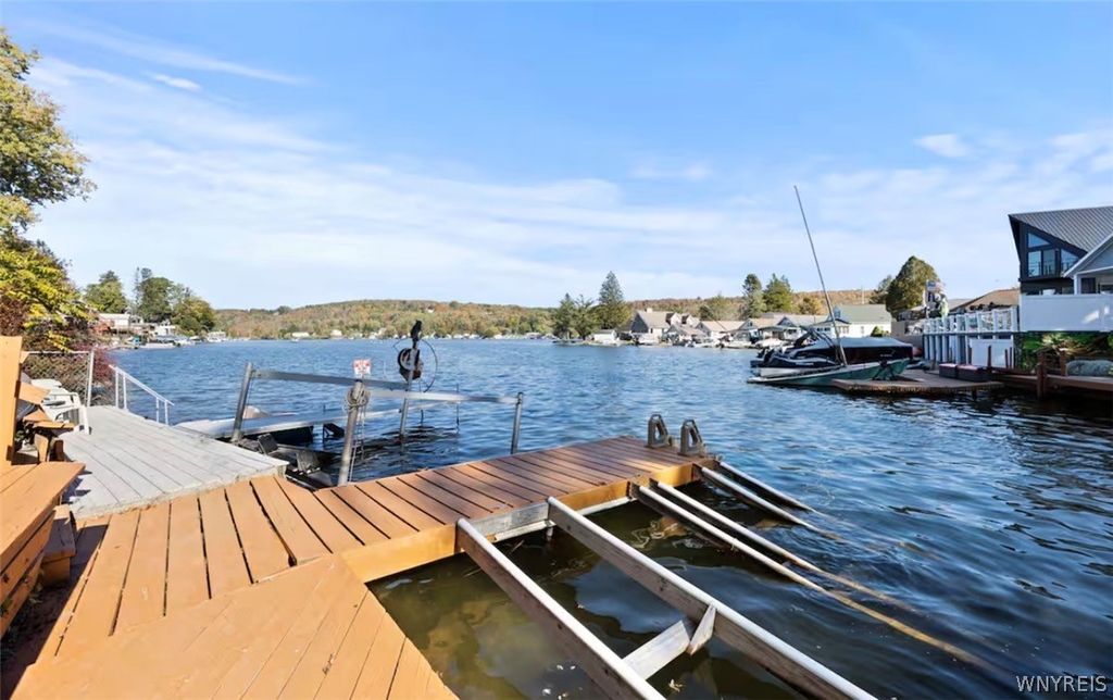 Apartment in Machias, Lime Lake - View 2