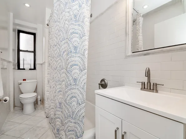 98 Park Terrace East image 13 of 13