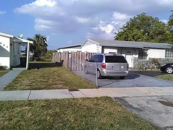 2nd image of 3431 NW 9th Ct