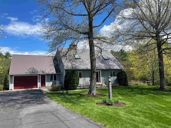 86 Whitten Neck Road, Wolfeboro, NH 03894