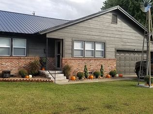 134 W Lewis Ave, Vinita, OK 74301