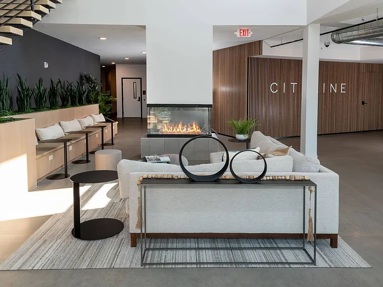 CityLine — Photo 12
