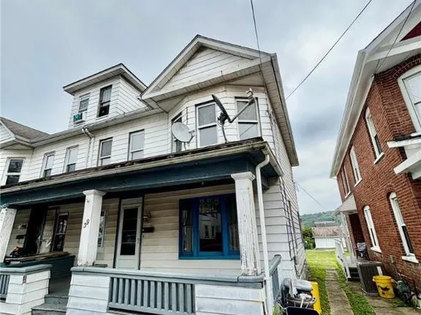 39 N 4th St, Bangor, PA 18013
