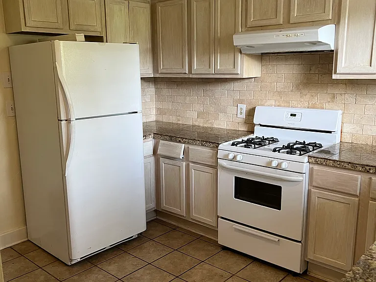 3650 Greenway Pl — Photo 4