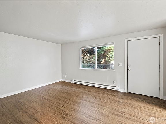 2nd image of 4809 S 252nd Place