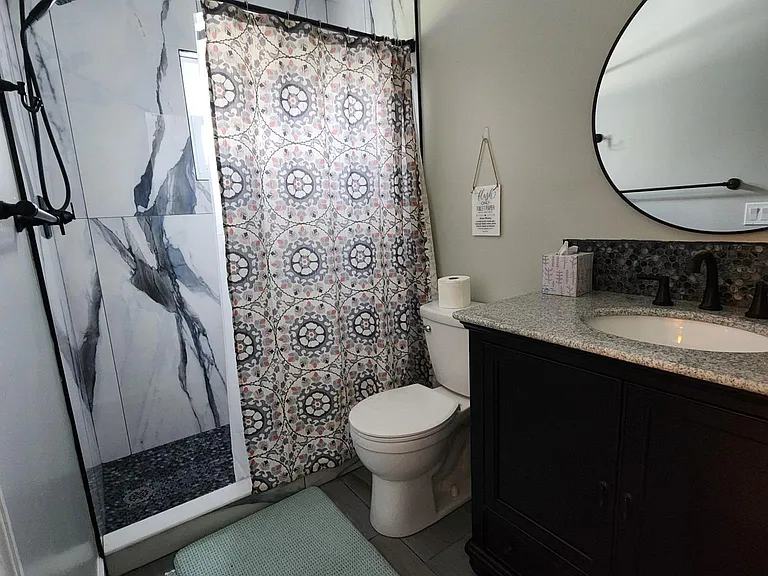 Master bathroom Previously staged