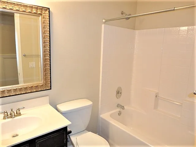 9715 E Inverness Ave — Photo 8
