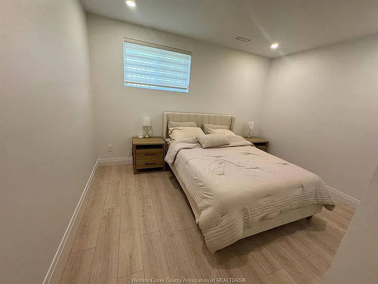 3598 Caribou Cres #BASEMENT — Photo 8