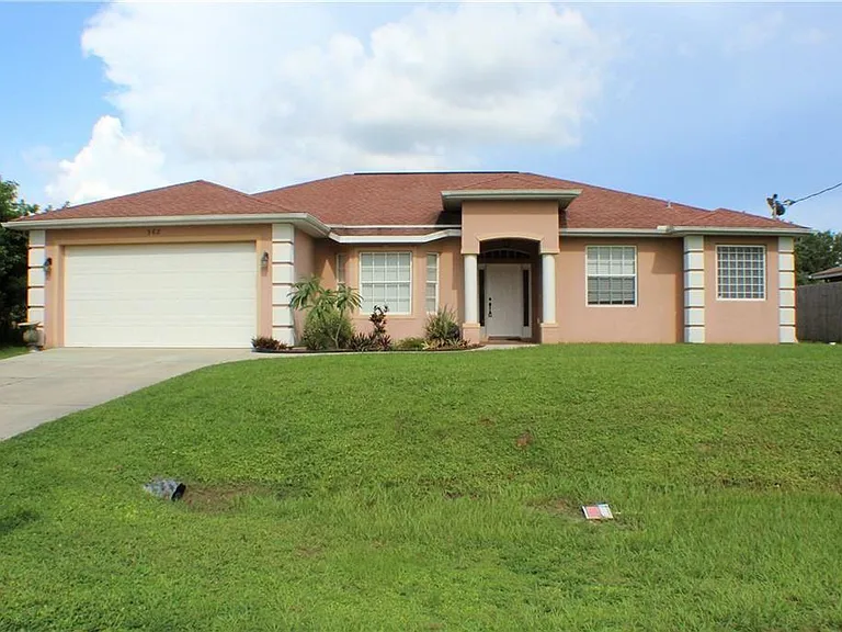 368 Eppinger Dr — Photo 1