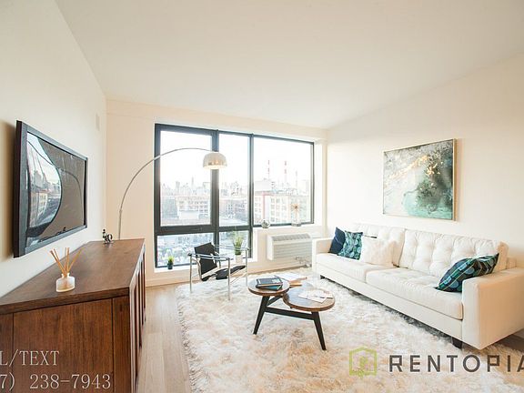 2nd image of 4115 23rd St APT 4F