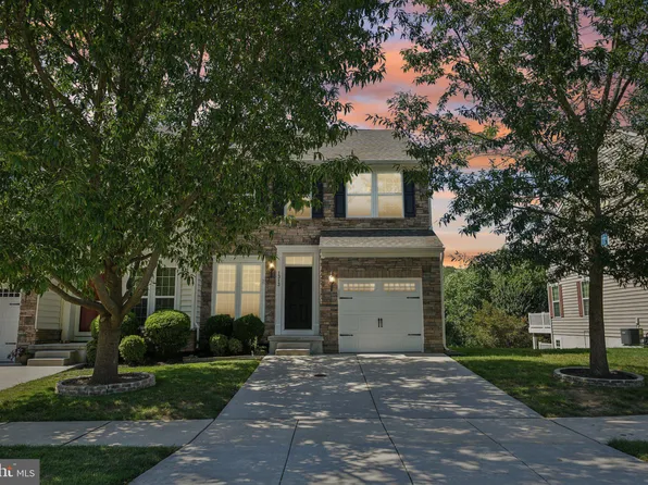 1313 Madison Ln, Hockessin, DE 19707