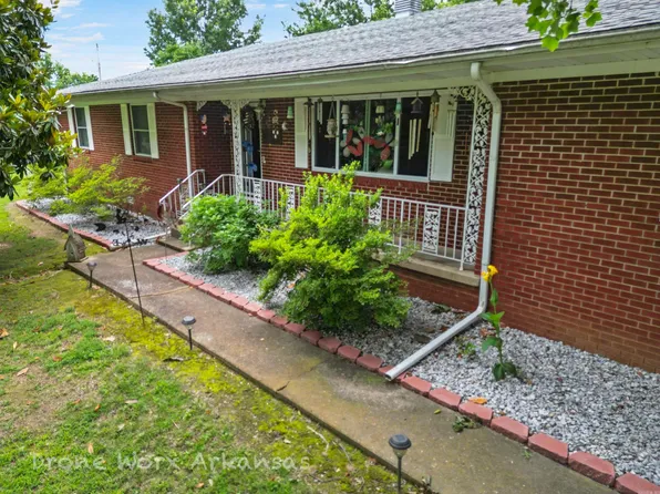213 Westwood Dr, Marshall, AR 72650