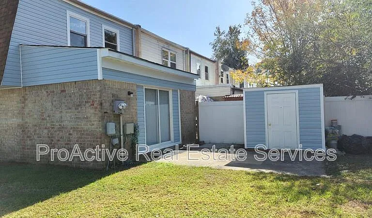 701 Arthur Ave — Photo 15