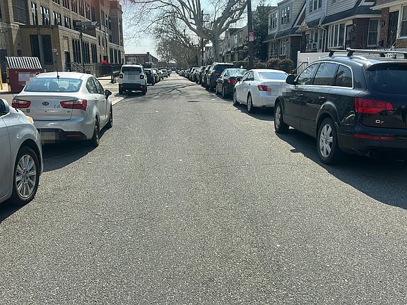 5th image of 1306 Englewood St