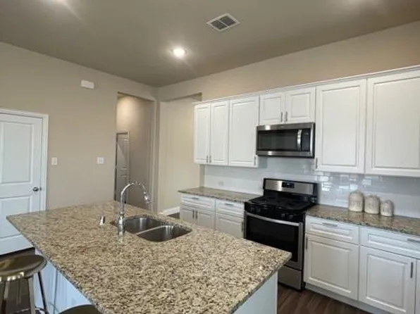 569 Spruce Trl, Forney, TX 75126