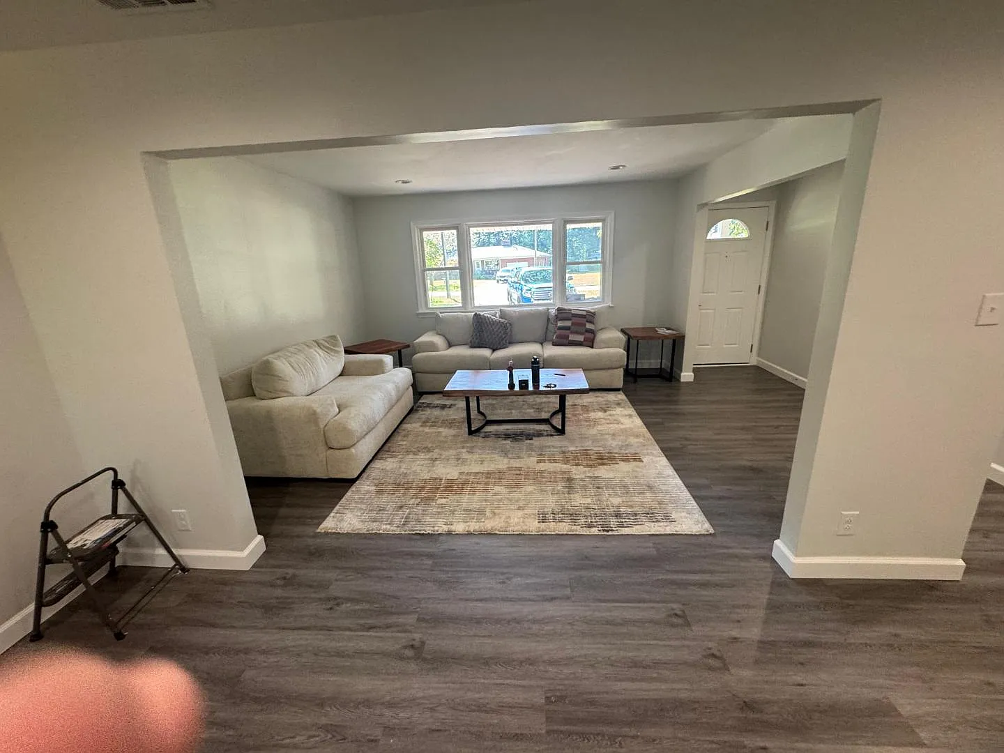 948 Hollywood Dr - Rm 3 — Photo 3