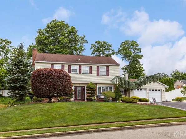 14 Brentwood Rd, Matawan, NJ 07747