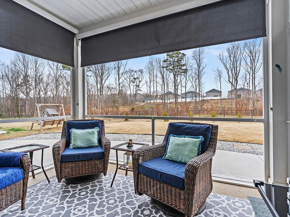 1st image of 545 Laxton Rd