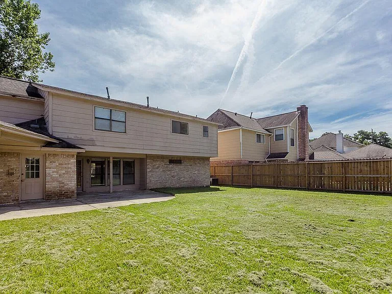 17311 Sandy Cliffs Dr — Photo 13