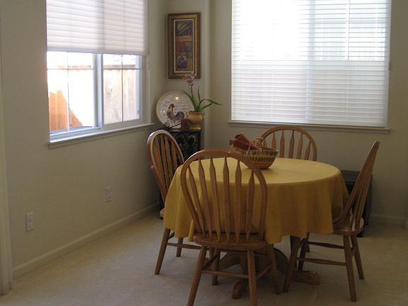 3rd image of 2143 Kingsbury Cir