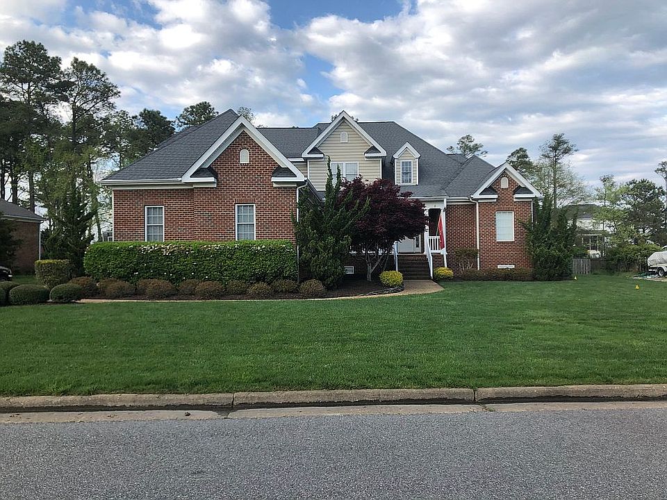 1st image of 4 Rivercrest Dr