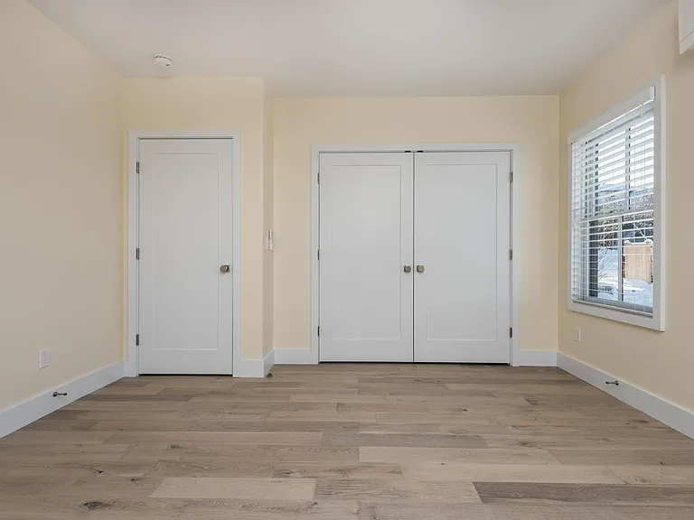 52 Wilmot St #1R — Photo 7