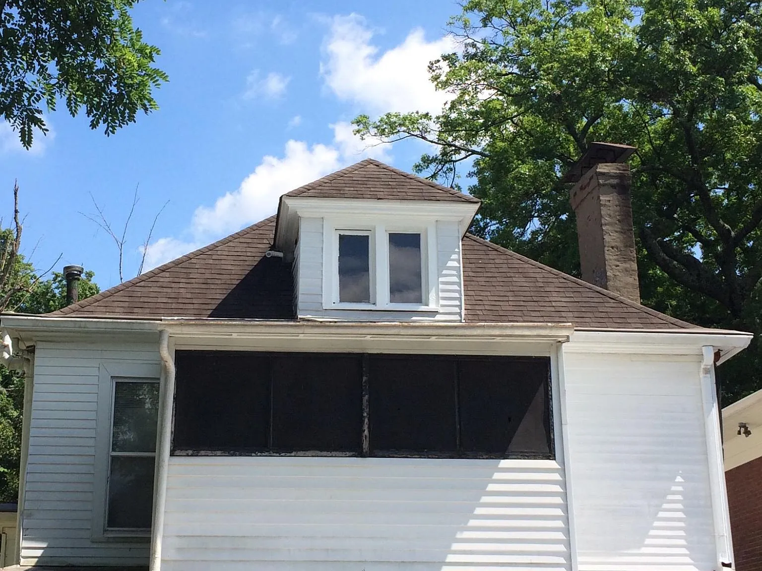 1 bed, 998 sqft, $1,350 — Photo 4