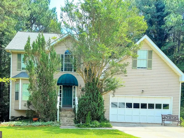 2737 Crestworth Ln, Buford, GA 30519