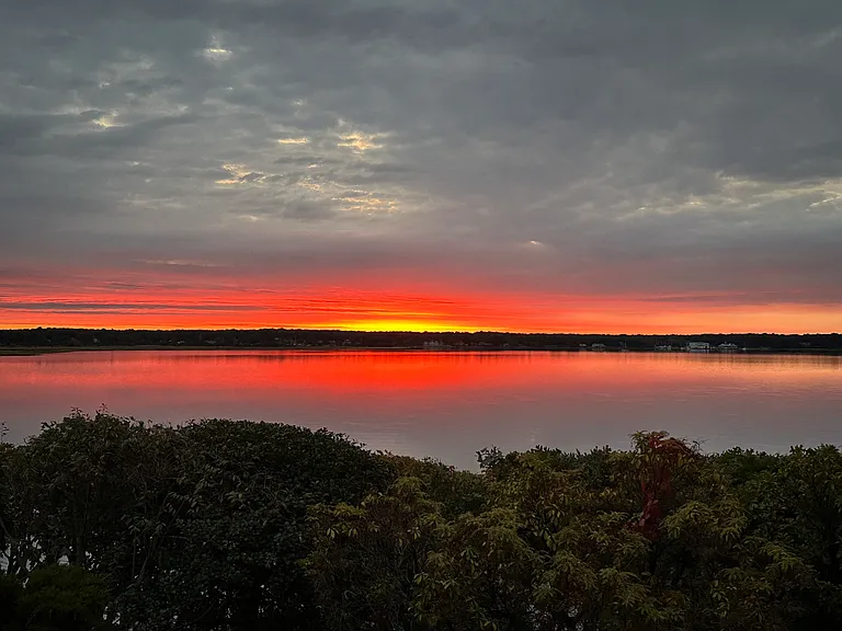 64 Three Mile Harbor Dr — Photo 40