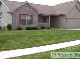 720 Avalon Dr, Columbus, WI 53925