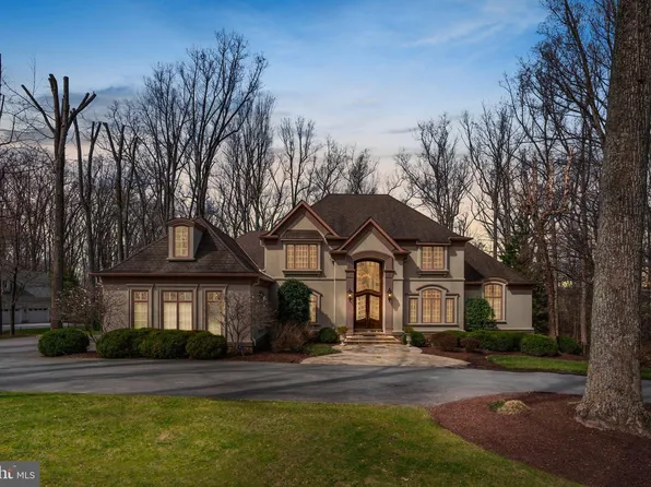 11223 River View Dr, Potomac, MD 20854