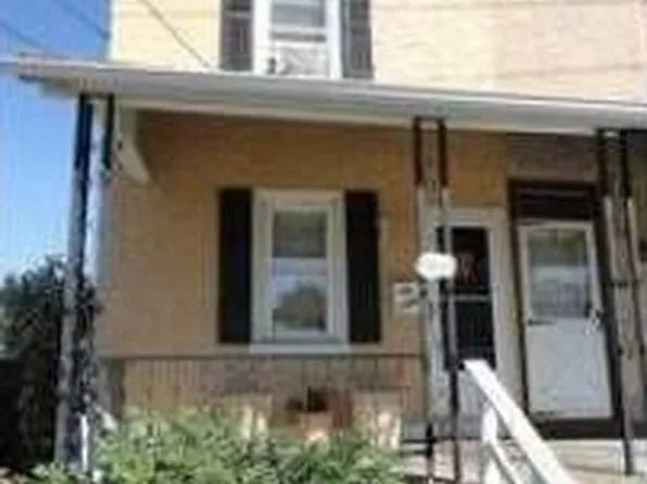 104 W Vine St, Hatfield, PA 19440
