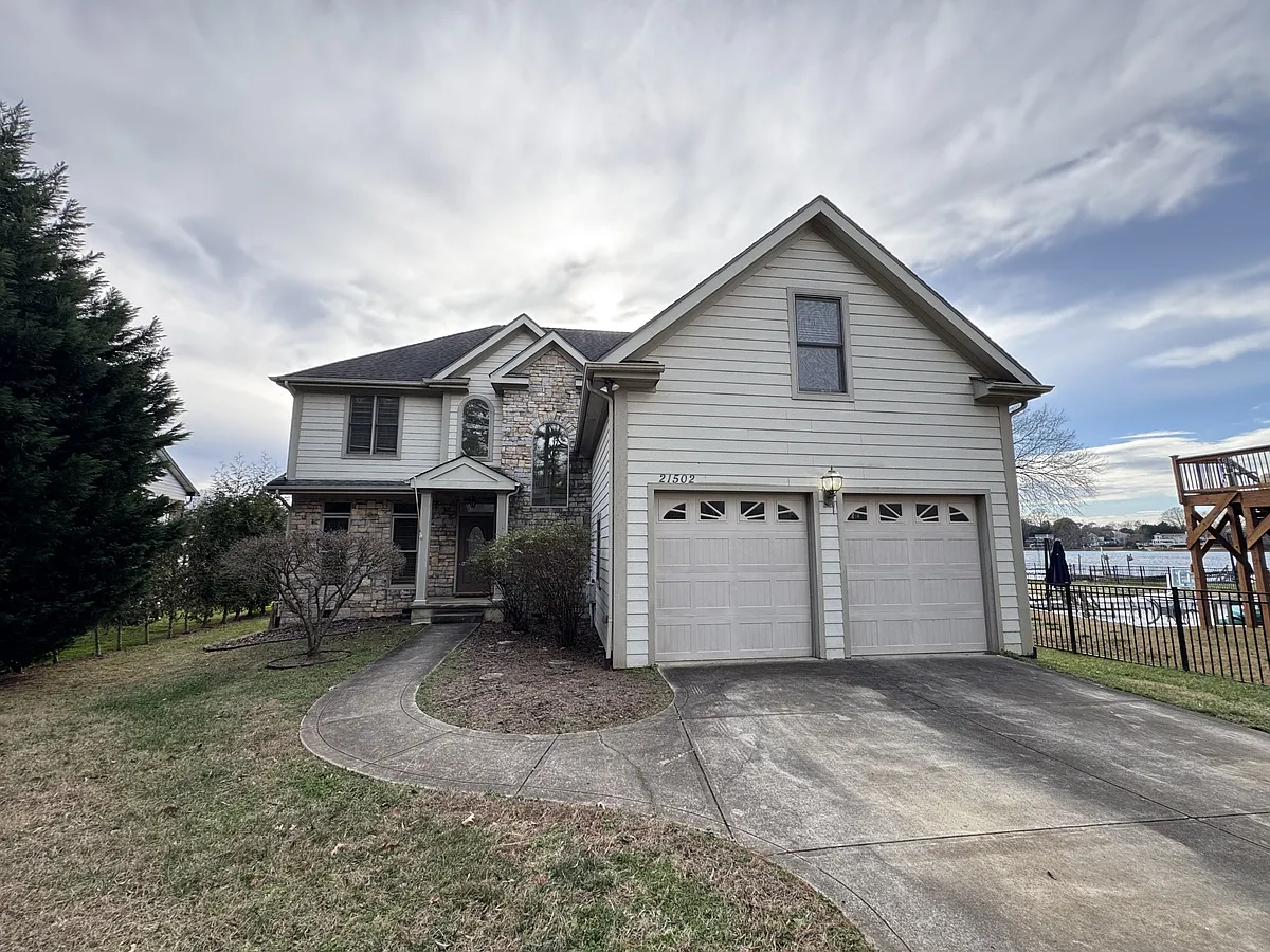 Building Photo - 21502 Rio Oro Dr