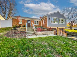 7175 Richardson Rd, West Bloomfield, MI 48323