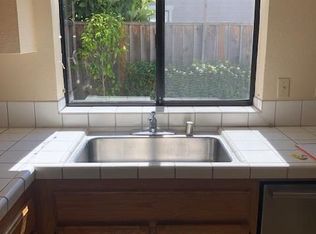 10 Leonard Ct, Alameda, CA 94502