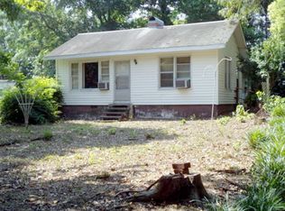 301 Forest Ave, Broadway, NC 27505