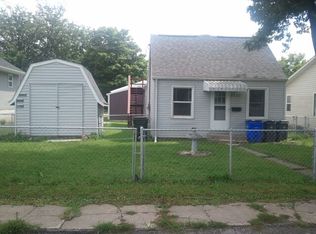 1203 M St SW, Cedar Rapids, IA 52404