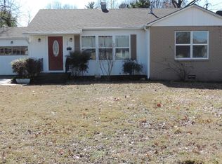 1327 W Rogers Ave, Springdale, AR 72764