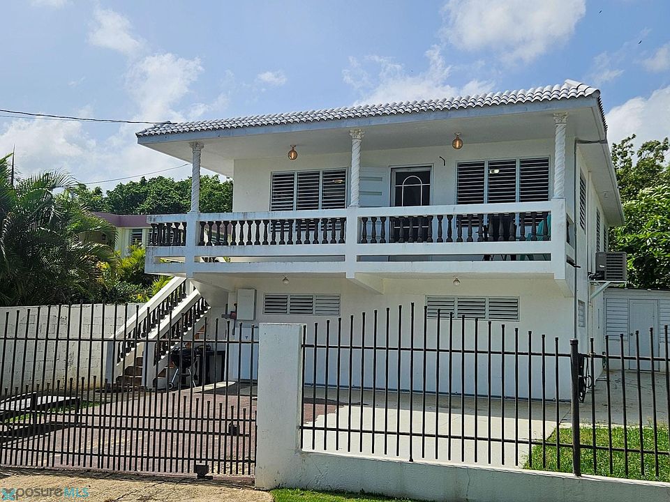 1st image of 9 Calle Amador